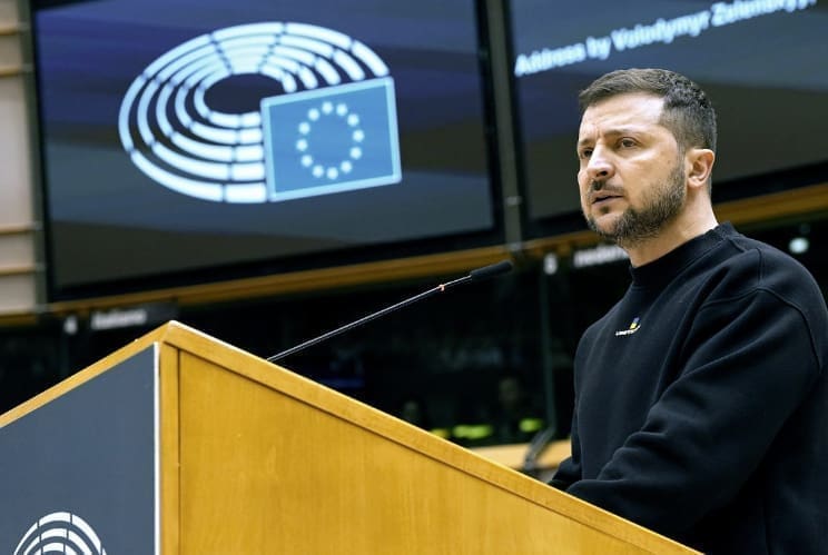 Володимир Зеленски на трибуната на Европейския парламент